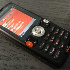 TELEFON DE COLECTIE SONY ERICSSON W810I WALKMAN BLOCAT CU COD.CITITI DESCRIEREA!