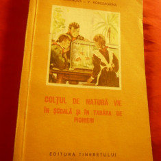 A.Baranova -Pionieri - Coltul de Natura Vie in sc. si tabere -Ed.1955 , 164 pag