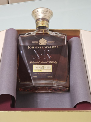 whisky JOHNNIE WALKER XR 21Y 750ml foto