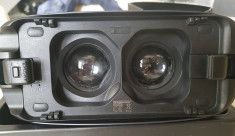 Ochelari Samsung VR originali cu telecomanda si joc PSP4 GTA foto
