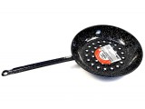 Tigaie cu gauri pentru prajit copt castane, diametru 28 cm, otel emailat EV, maner 24 cm, La Ideal, Garcima, GRC10828