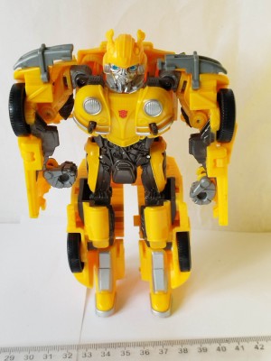 bnk jc Tomy Hasbro 2018 Transformers - Bumblebee Energon Igniters foto