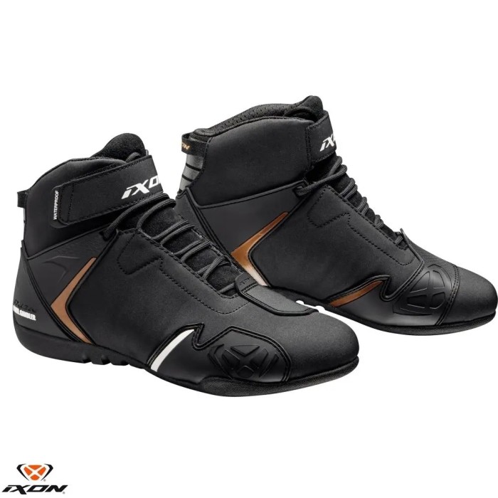 Ghete pentru scuter - motocicleta Roadster femei All Season Ixon model Gambler WP LS culoare: negru/gold (auriu) (100% waterproof) 38