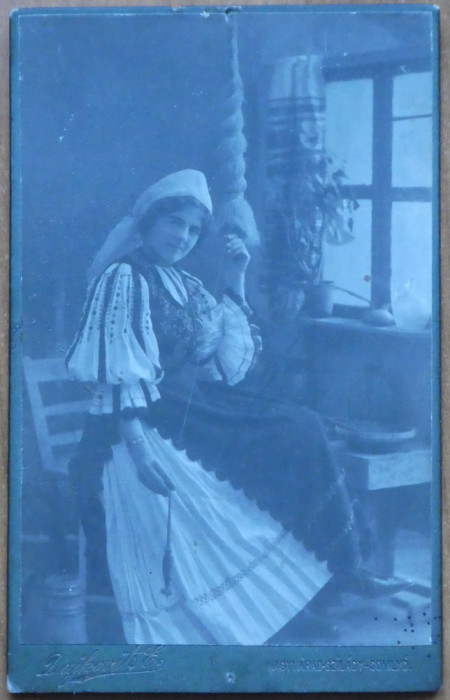 Foto pe carton gros , costum popular , Simleu , 1911