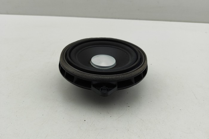 Difuzor ușă dreapta față BMW 3 F30, F80 2015 OEM: 9289965 | 31455489