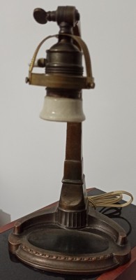 Corp de lampa din bronz in stil art deco foto