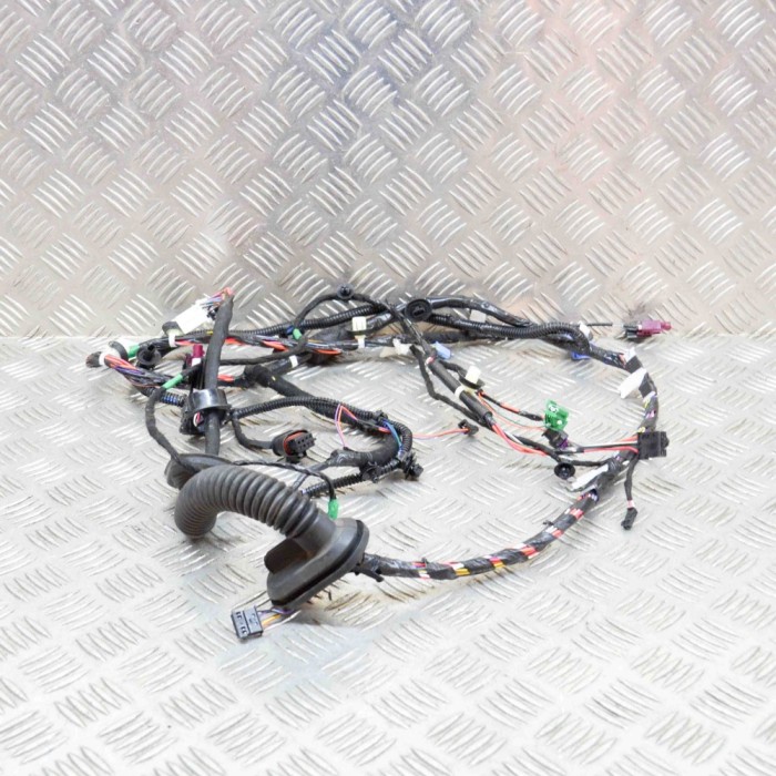 Cablaj ușă dreapta față TESLA MODEL 3 2020 OEM: 2067963-02-A 13823582