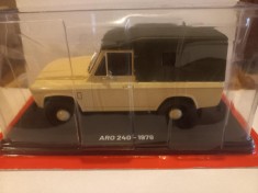 Macheta ARO 240 - 1978 - Hachette scara 1:24 foto