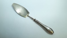 M Lopatica de prajitura / tort maner de argint, veche foto