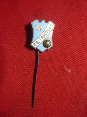 Insigna veche Fotbal - CS Tractorul Brasov ,L= 1,7cm , metal si email foto