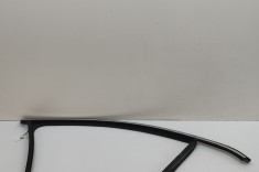 Bandou superior ușă dreapta față VW PASSAT Variant B7 365 2014 OEM: 3C4837432F | 31047623