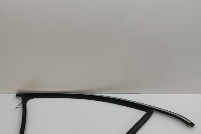 Bandou superior ușă dreapta față VW PASSAT Variant B7 365 2014 OEM: 3C4837432F 31047623 foto