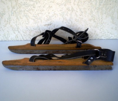 O.170 PATINE VECHI DIN LEMN MARIMEA 29 foto