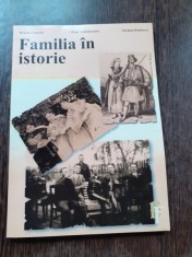 FAMILIA IN ISTORIE, SECOLELE XIX-XX - KRISTINA POPOVA
