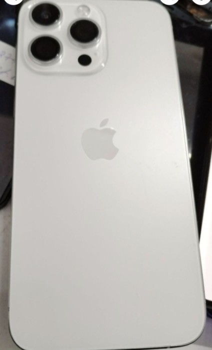 iPhone 15 Pro Max 1 TB nou impecabil pentru piese