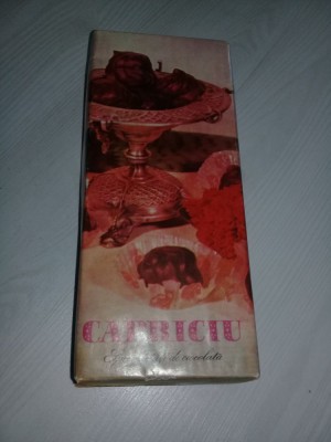 cutie de bomboane ciocolata veche CAPRICIU,Ambalaj vechi SPECIALITATI CIOCOLATA foto