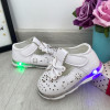 Sandale albe cu lumini LED fluturasi pantofi moi fetite 16 17 cod 0849, Fete