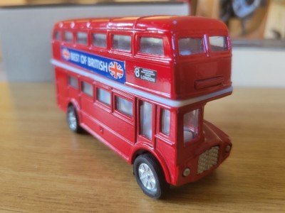 Machetă autobuz double-deck, londonez foto