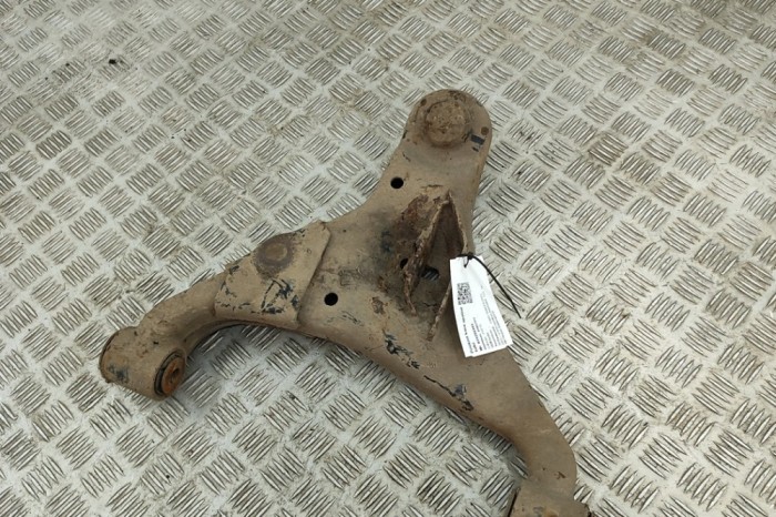 Braț inferior st&acirc;nga față FORD RANGER TKE 2016 OEM: EB3C-3079-B2C 31252343