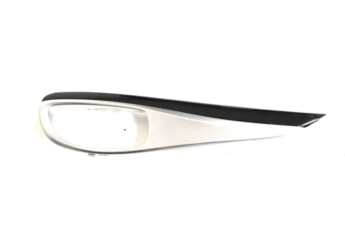 Ornament panou ușă dreapta spate INFINITI M30 2012 OEM: 2760CFCG 13749841