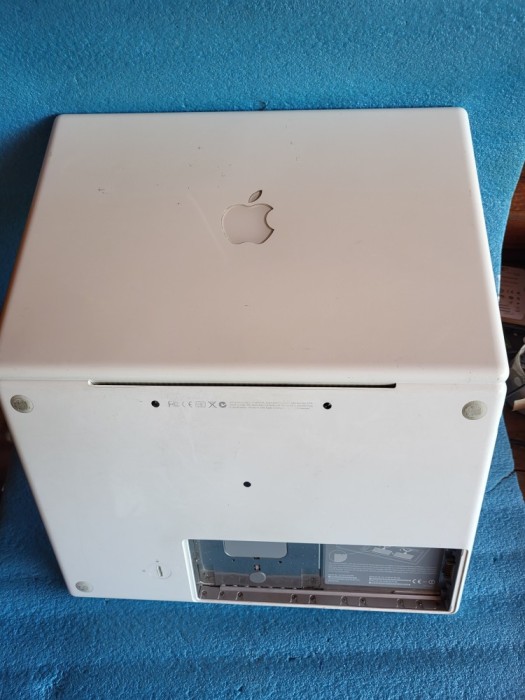 laptop MacBook A1181 - fara incarcator -