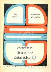 Cartea tinerilor casatoriti foto