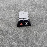 Buton de avarie BMW 5 G30 2018 OEM: 2C699304701,6993047,3474.3201-04 10003805