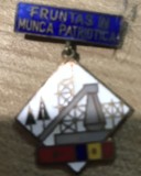 Insigna Fruntas in munca