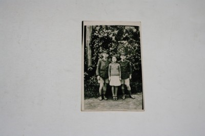 Poza trei elevi - interbelica foto
