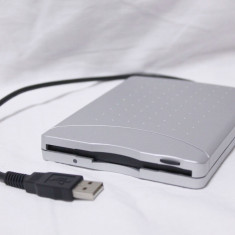 Unitate discheta floppy disk 3.5" USB NEC