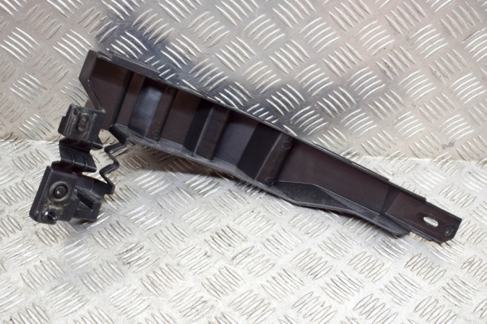 Suport bara de protecție st&acirc;nga spate JAGUAR E-PACE X540 2020 OEM: J9C3-17A882-A 13977046