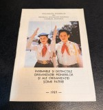 Carte Insemnele si distinctiile Organizatiei Pionierilor si ale Organizatiei Soimii Patriei