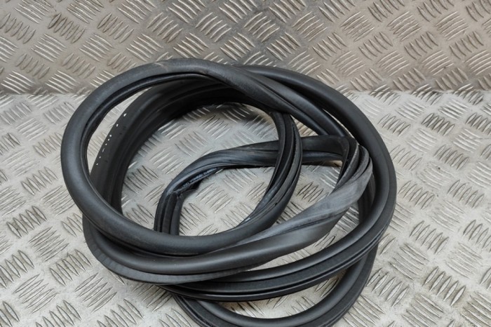 Garnitura ușă dreapta spate BMW X3 G01, F97 2019 OEM: 7393449 | 21750626