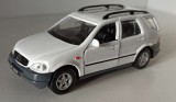 Macheta Mercedes ML 320 (M Class) alb - Welly 1/36, 1:32