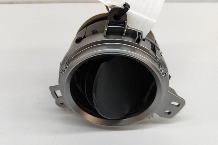 Gura de ventilație planșa de bord TOYOTA AURIS _E18_ 2013 OEM: 55680-02020-C0,55680-02020 | 28361413