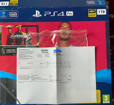 VAND PS4 PRO ,1TB+FIDA20 foto