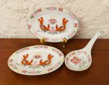2 FARFURII SI O LINGURA DIN PORTELAN CHINEZESC- MADE IN CHINA