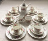 Set - ceai / cafea - portelan Englezesc - Royal Albert - Moss Rose - 6 persoane