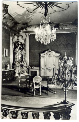 AD 1077 C. P. VECHE - SINAIA - INTERIOR DIN MUZEUL PELES. foto