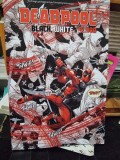 Deadpool Black White &amp; Blood Marvel Universe 2022 - Benzi Desenate Coperta Broșată