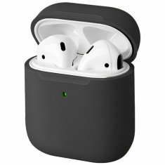 Husa TPU Uniq Lino pentru Apple Airpods 1 / 2, Neagra