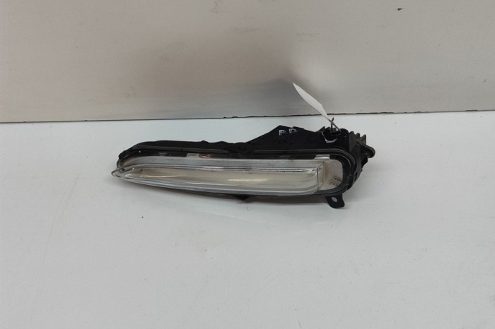 Proieitor suplimentar dreapta față BMW i3 I01 2019 OEM: 7471838 31304514
