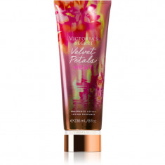 Victoria's Secret Velvet Petals Heat lapte de corp pentru femei 236 ml