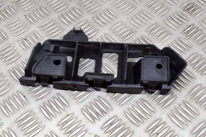Suport bara de protecție st&acirc;nga spate PORSCHE CAYENNE 92A 2012 OEM: 7P5807483A,7P5.807.483.A | 20359355