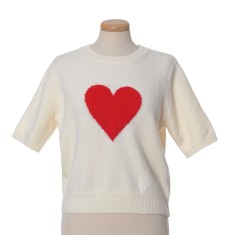 Pulover alb scurt cu imprimeu inima rosie