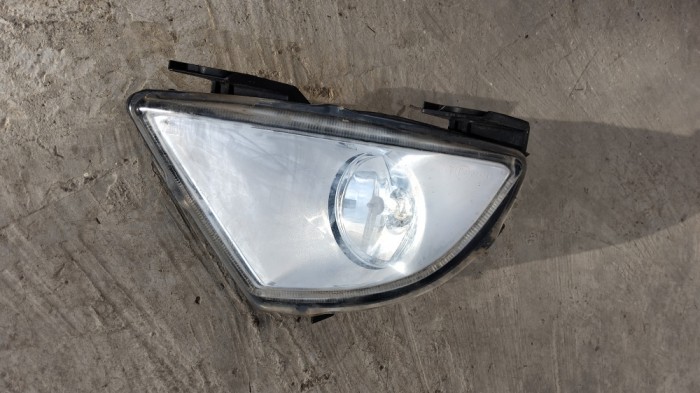 PROIECTOR STANGA FORD FIESTA 6 2002-2005 VALEO