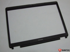 Rama capac LCD Toshiba Sattelite A100 6070B0082201 foto