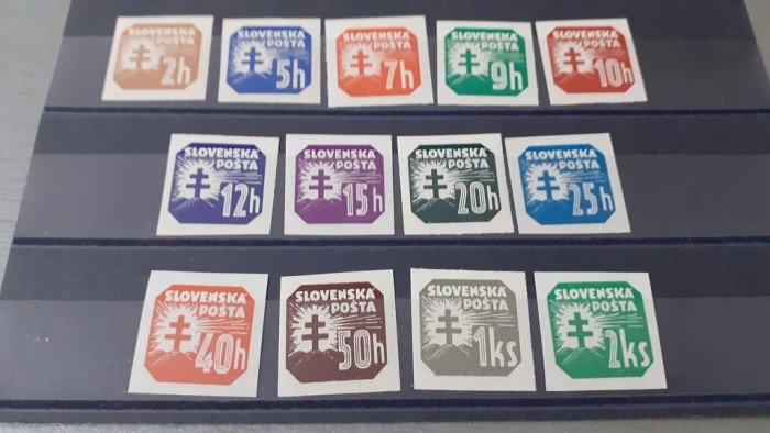 LOT TIMBRE MH SLOVACIA-513