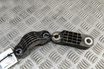 Suport stabilizator st&amp;acirc;nga față BMW 8 Gran Coupe G16, F93 2021 OEM: 6861472,6861471 31437505 foto