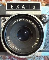 APARAT FOTO VINTAGE ,,EXA `I a&amp;quot; CU OBIECTIV Carl Zeiss Jena DDR Tessar 2,8/50/ IN STARE EXCELENTA CU ETUI ORIGINAL foto